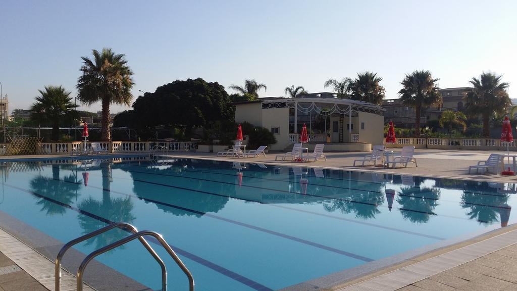 B&B Baia Dello Stretto Gallico Marina Екстериор снимка